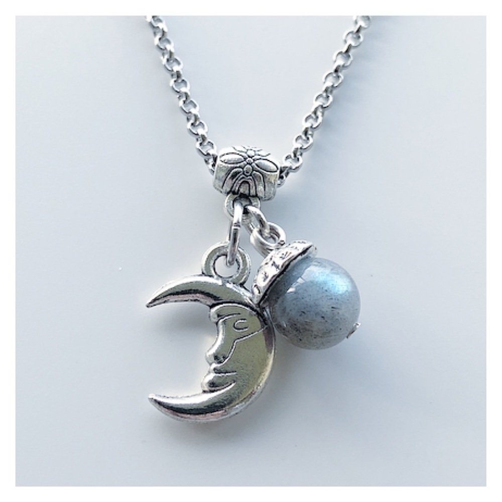 🔴SALE Labradorite gemstone & silver moon necklace - Picture 5 of 9
